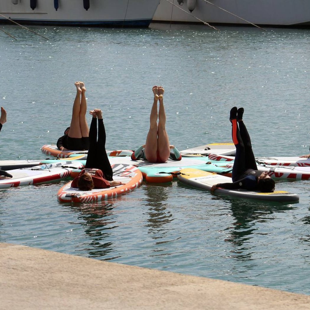 Ocean Republik. Windsurfing, surfing and paddle surfing. 1